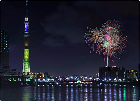 In summer, the Sumida River Fireworks Festival is held.